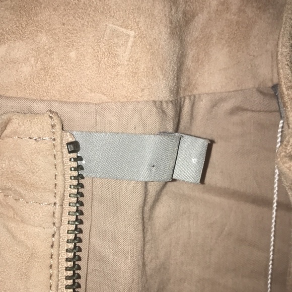 NWT. Women’s Vince Suede Moto Jkt! Size 4 Lamb Leather Suede! Perfect & Gorgeous - Picture 9 of 12